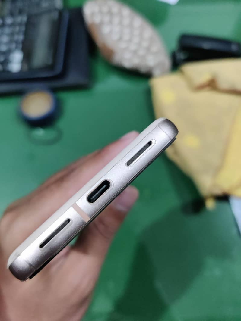 GOOGLE PIXEL 8 10/10 CONDITION 2