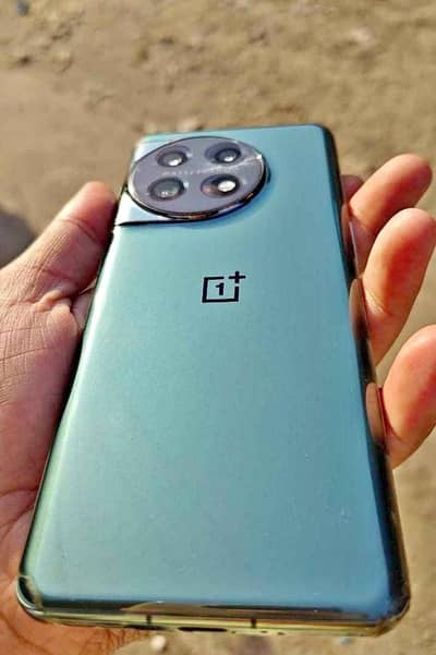 OnePlus 11 5G 16+12GB RAM 256GB MEMORY Gaming Mobile