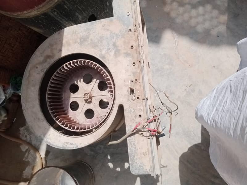 بلور برائے فروخت کمپنی سُپر ایشیاء 1