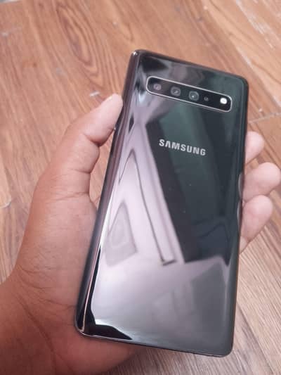 Samsung S10 plus 5g 8/256 gb