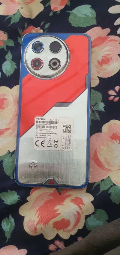 Tecno spark 30 pro 8+8 128gb  box with charger all ok gaming phone