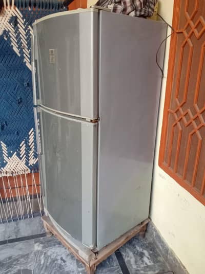Dawlance fridge  phone number 03013303895