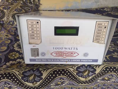 1000 Watt Pure Sine Wave UPS with LCD Display – Excellent Condition