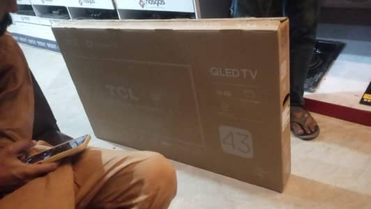 TCL 43 inches QLED ORIGINAL 7 MONTHS WARRANTY