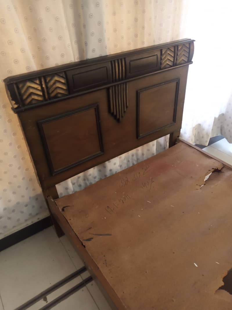 2 sengle beds 0