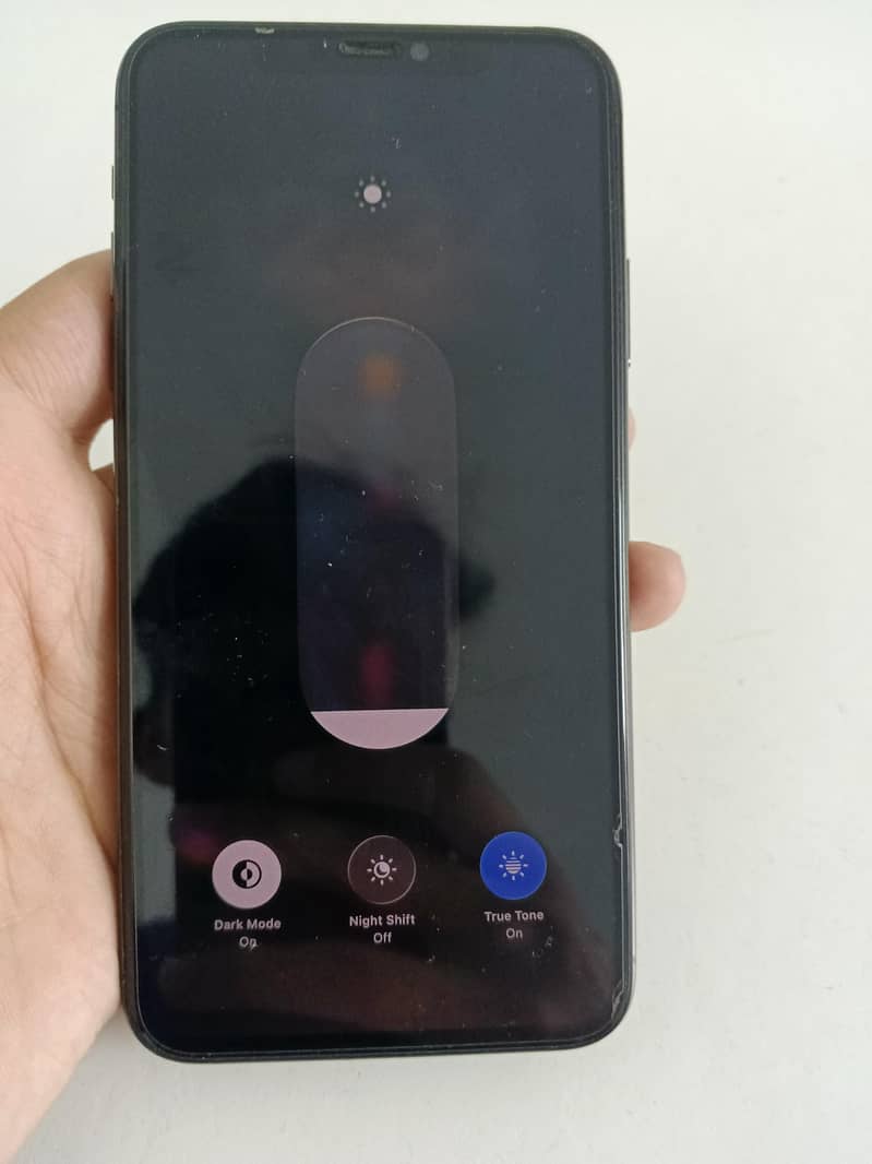 IPHONE 11 PRO MAX 1