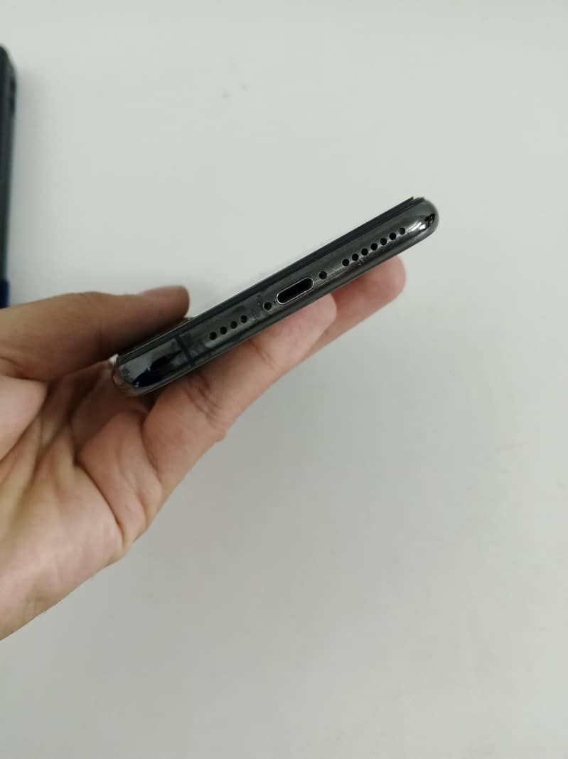 IPHONE 11 PRO MAX 3