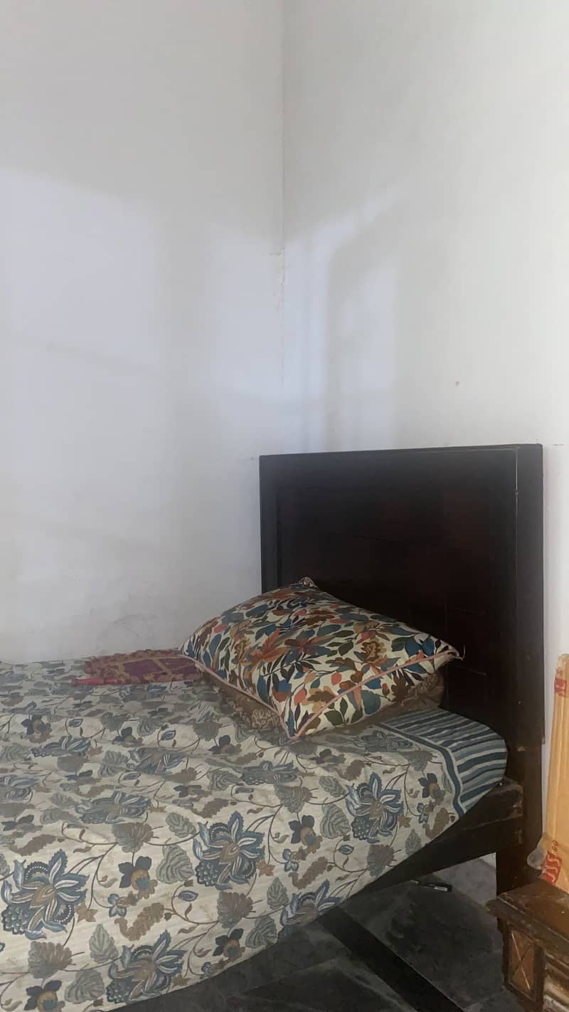 Single bed 2