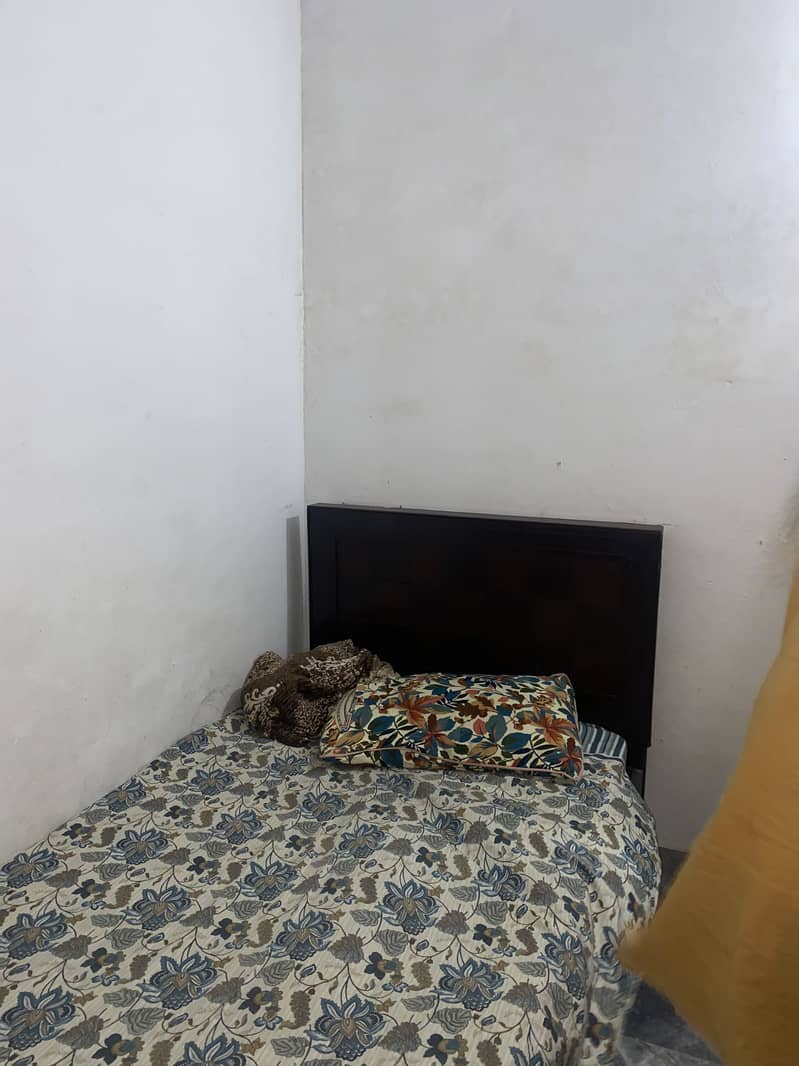 Single bed 4