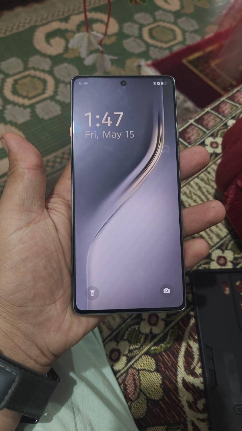 Tecno camon 40 1