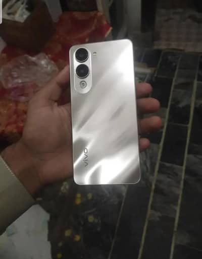 Vivo y04