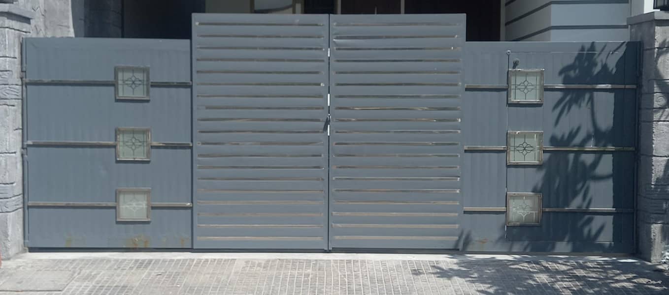 Main Gate 0