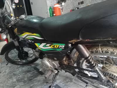 Urgent sale CD 70