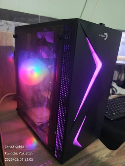 Stylish RGB Gaming PC - Clean & Ready to Use! 