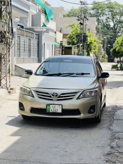 Toyota corolla gli 2011 Lahore registered  original gli