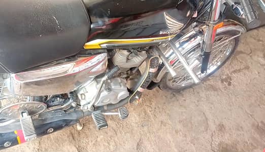 125 for sale 2021 model Self Start All  condition 10/10