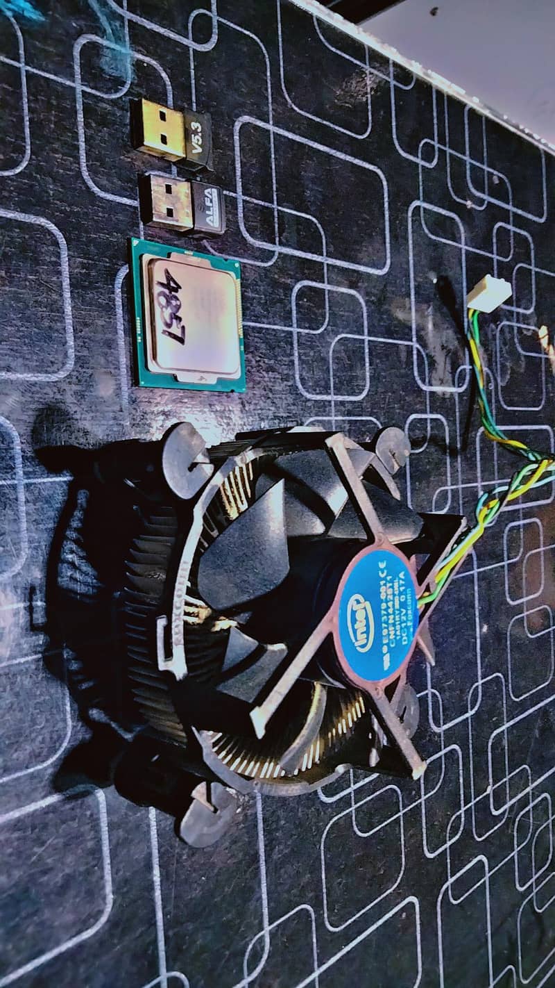 INTEL I7 4790 PROCESSOR WITH 5.3 BLUETOOTH,ALPHA and Processor Fan 1