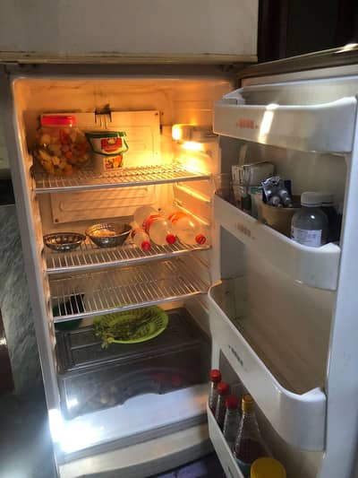 Dawlance fridge for sale