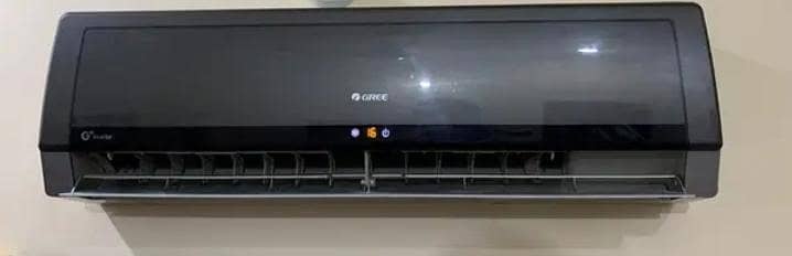 Gree 1.5 ton Dc inverter heat and cool totally genuine
