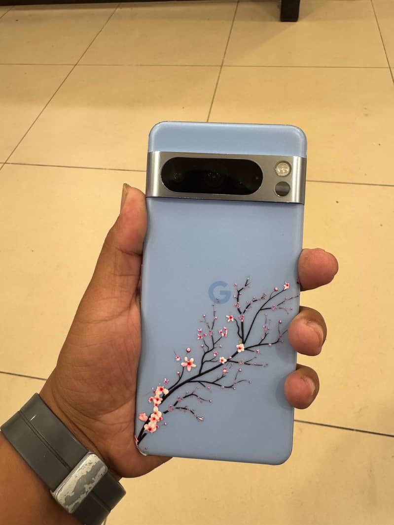 Google pixel 8 pro 1