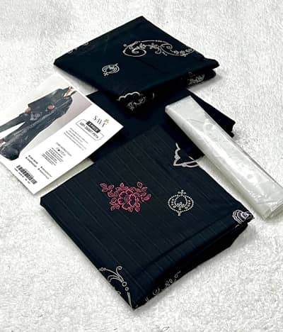 Saya Orignal Premium Quailty Lawn Three Peice Suit