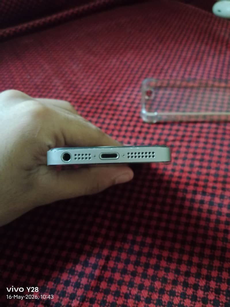 iPhone 5s 4