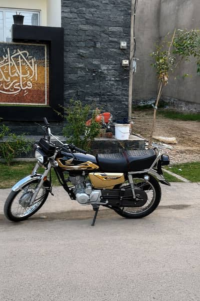 Cg 125 gold special edition 2026