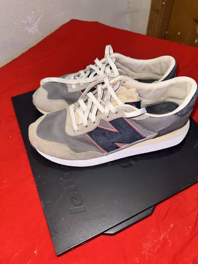 "Stylish New Balance Sneakers | Size 11 | Barely Used (9/10)"