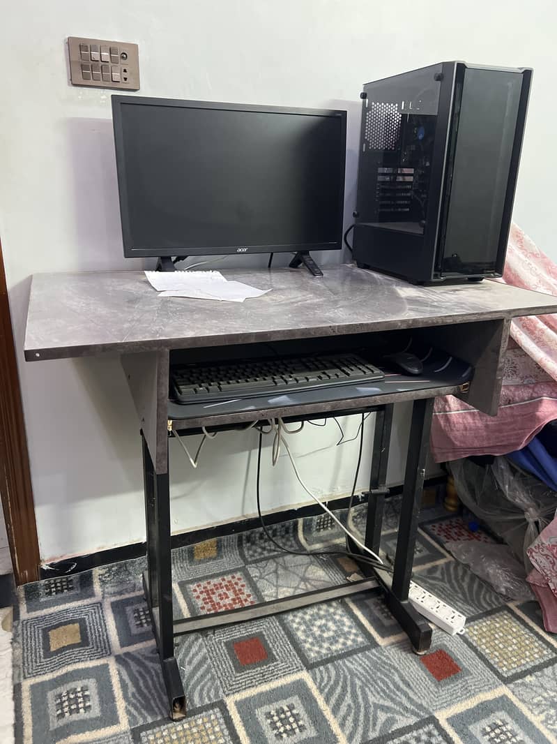 Computer Table 0