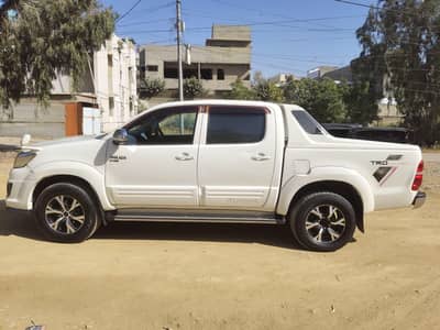 Vigo Champ TRD 2016