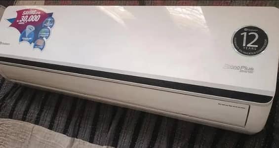 Dawlance 1.5 ton Dc inverter ac heat and cool totally genuine