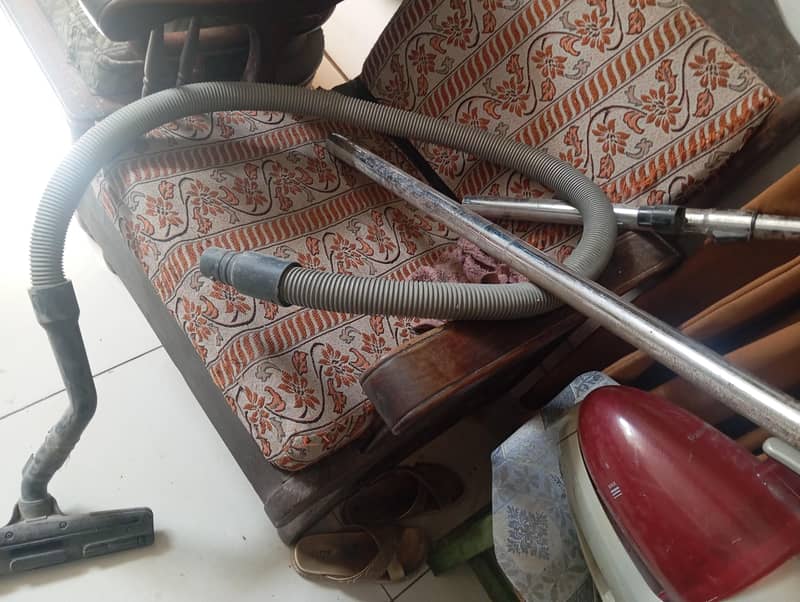 vacuum cleaner 3