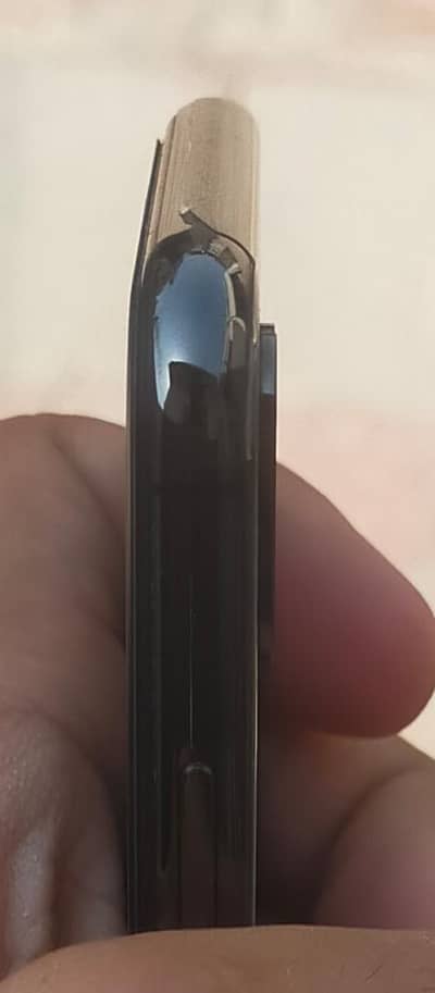 Non PTA 64 GB  Battery Health 100 Amount 35