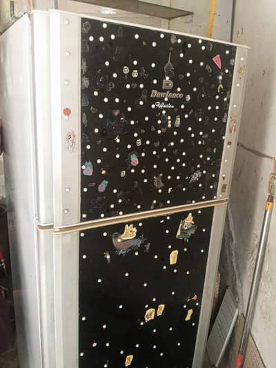 full size refrigerator dawlance good condition.
