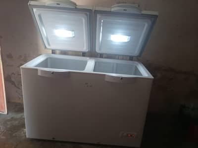Dawlance freezer and refrigrator 2 in 1