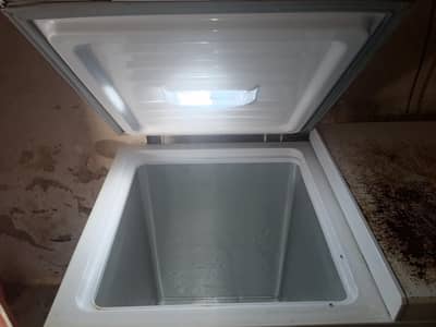 Dawlance freezer and refrigrator 2 in 1