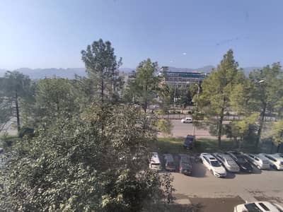 1450 sqft, office for Sale Blue area, Jinnah avenue, Islamabad.