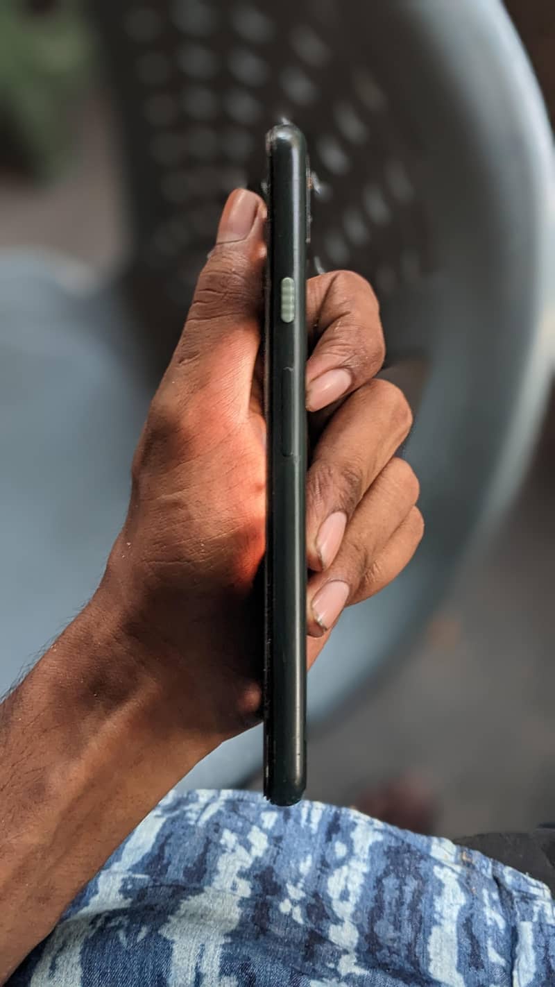Google pixel 5a 3
