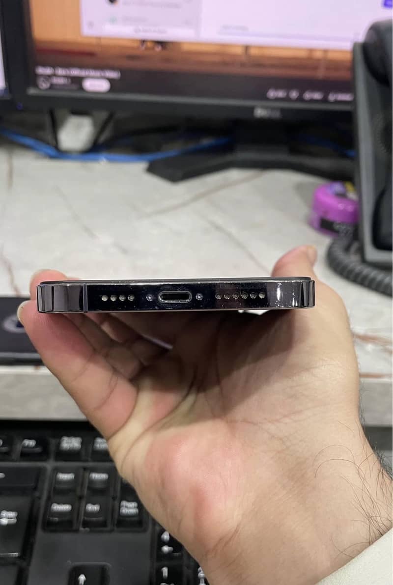 Iphone 14 pro max 0