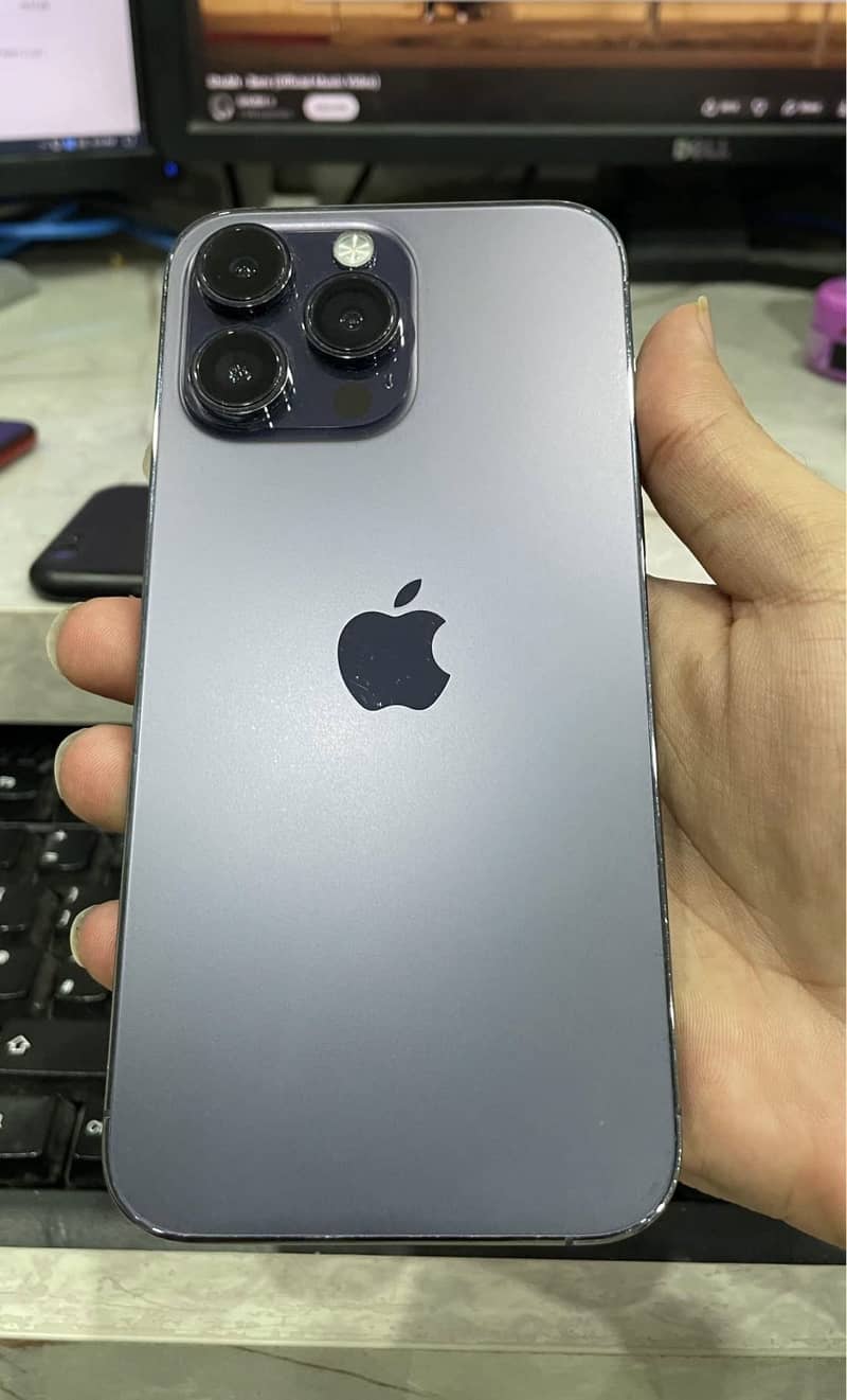 Iphone 14 pro max 4