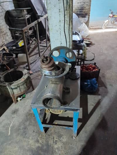 Qeema machine 50 number hotel or catering use