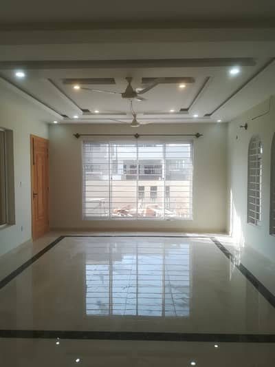 20marla 3beds DD TV lounge kitchen attached baths neat clean ground portion for rent in G 14 3 islamabad