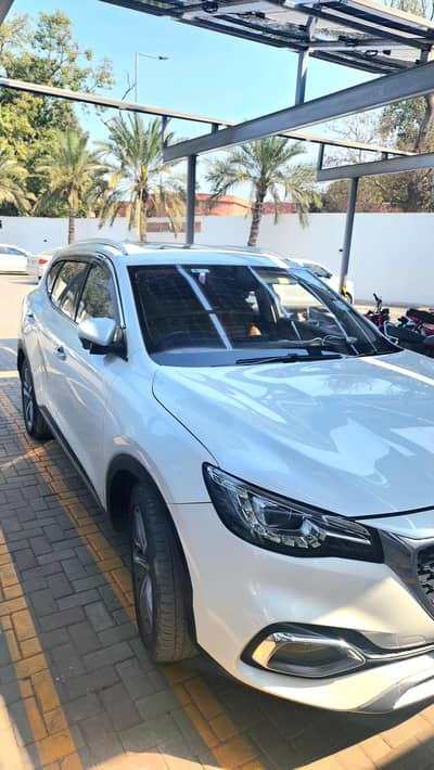 Good Condition MG HS Available for sale