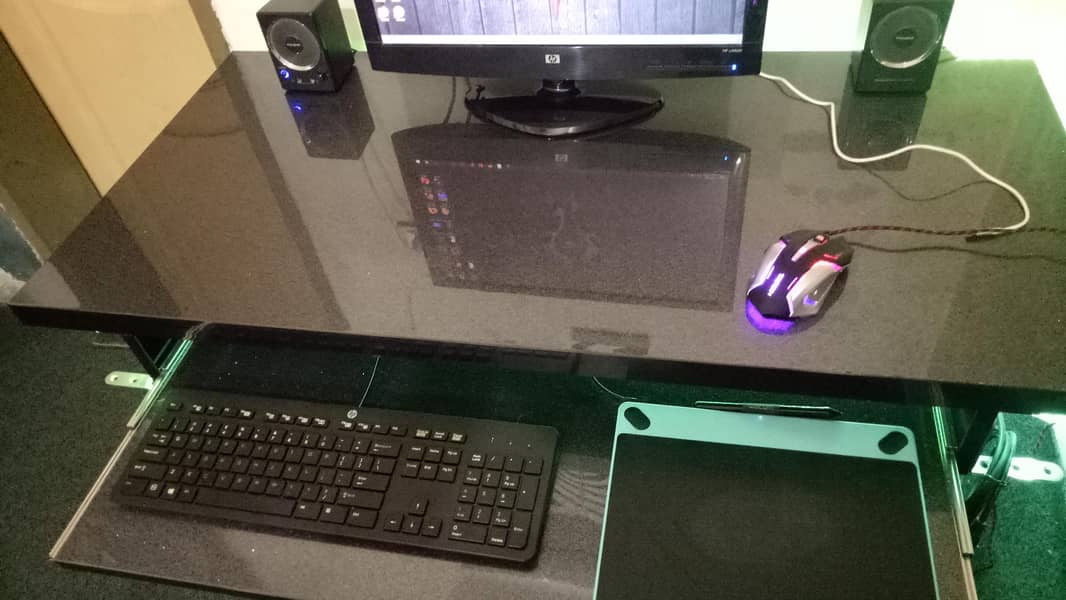 computer table 3