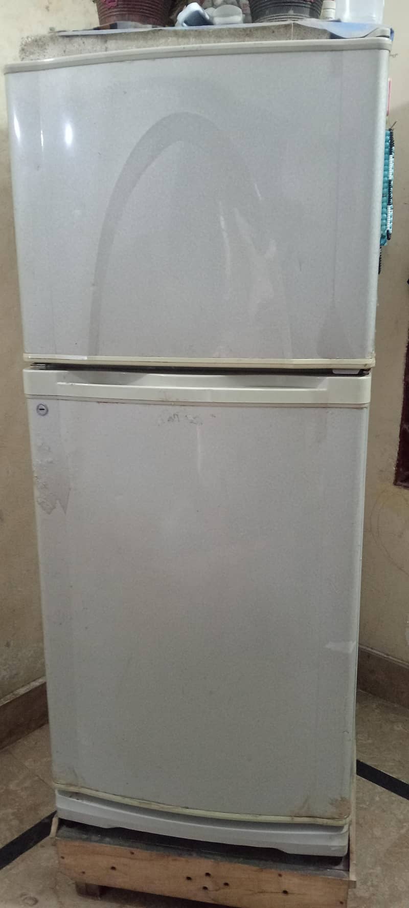 Refrigerator 0