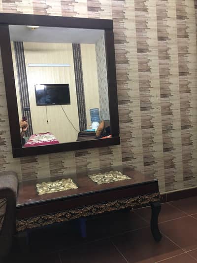 coffee table with mirror