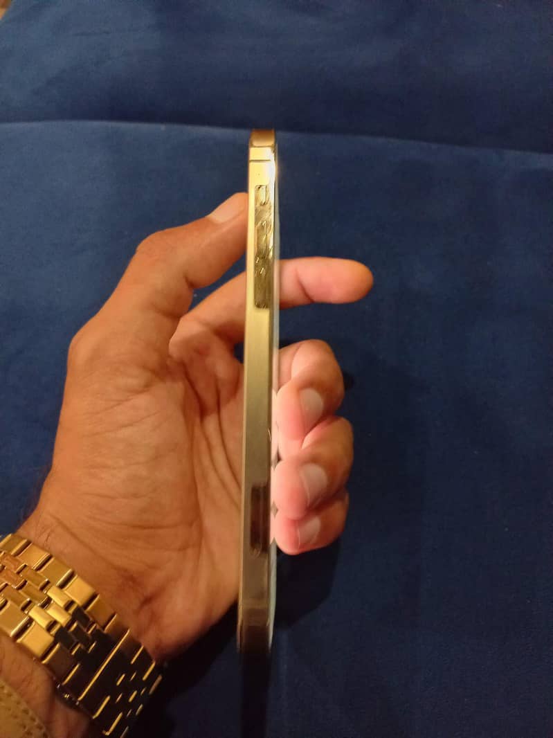 iphone 12 pro 1