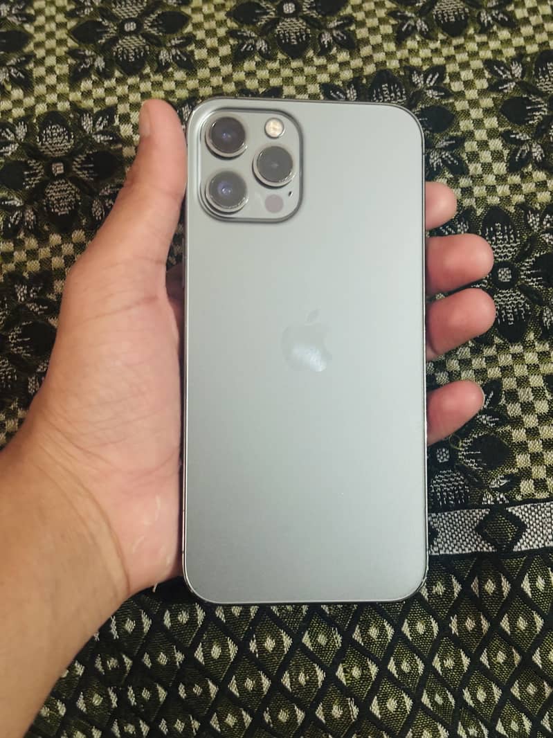 Iphone 12 pro max 3