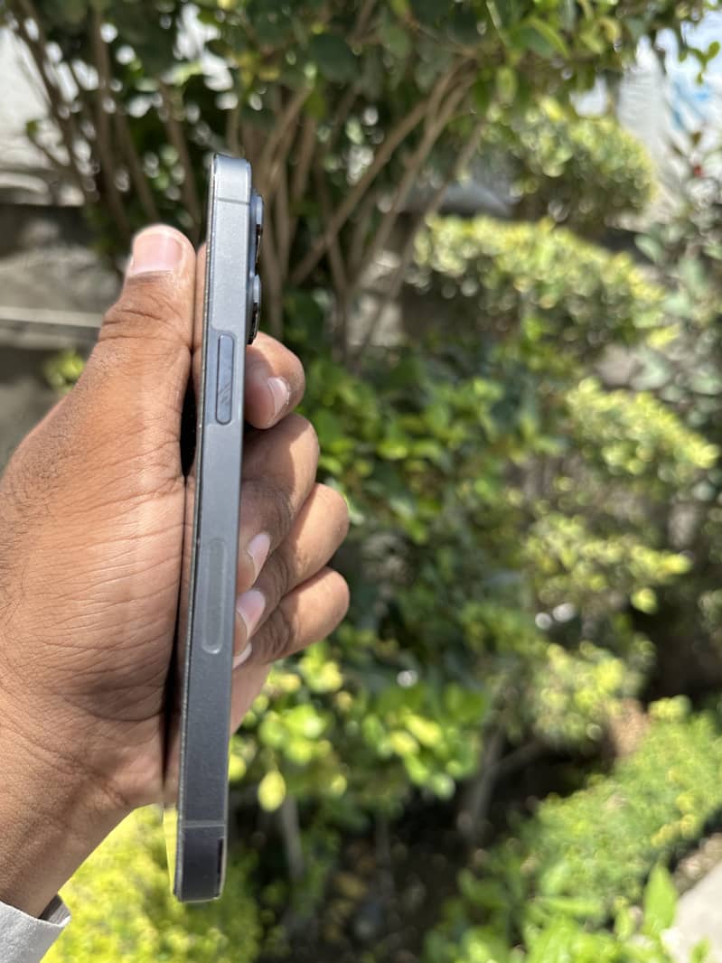 iPhone 13 Pro 2
