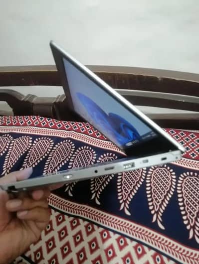 Lenovo ThinkPad 8th Generation fast speed core i5 Silver Metal laptop